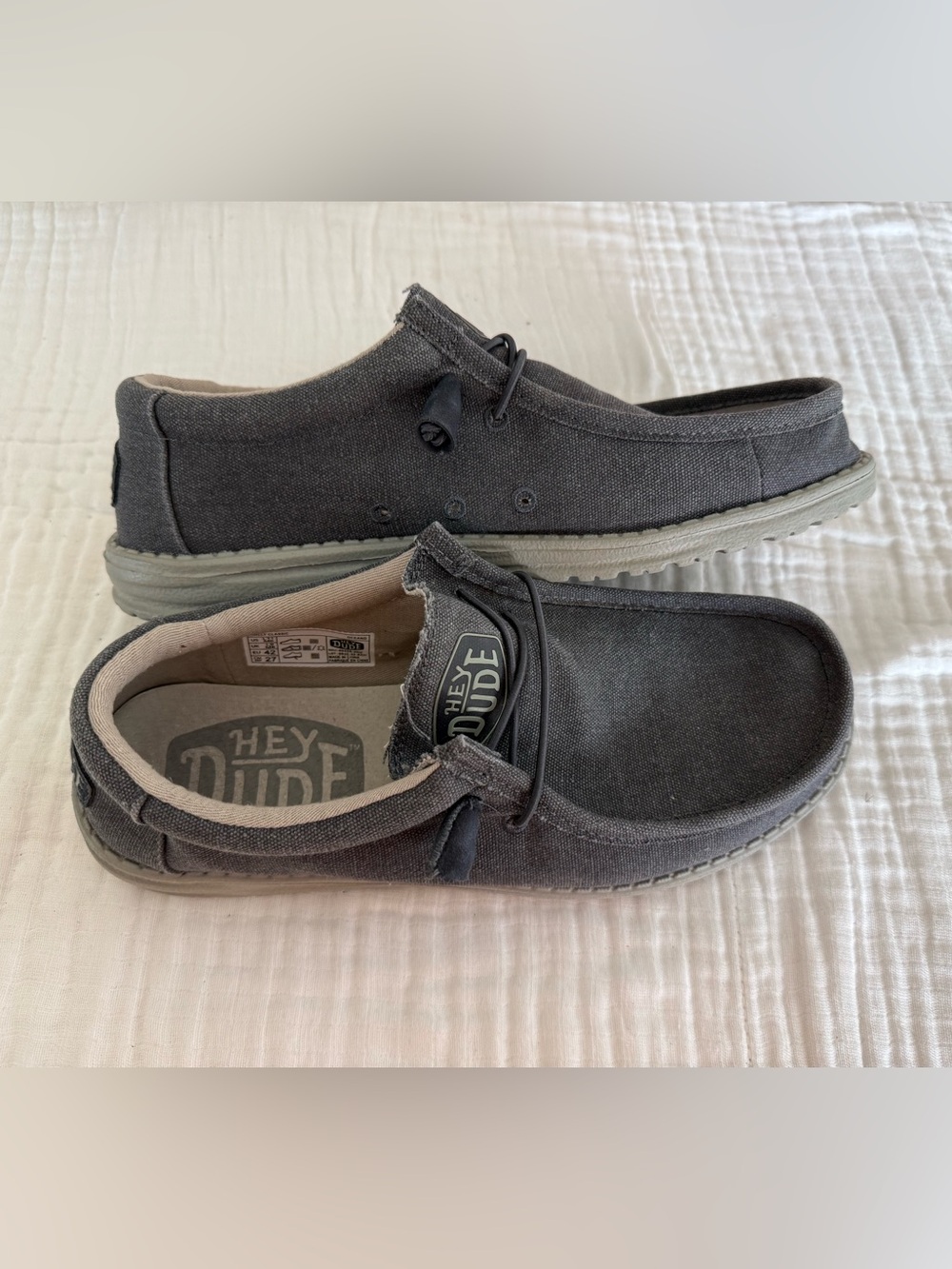 NWOT Hey Dude Wally Classic Men’s Size 9/Women’s Size 11
